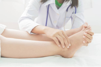 10 Tips Sederhana Menyembuhkan Kaki Bengkak Setelah Melahirkan